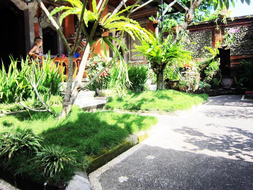 Tunjung Guest House Убуд Номер фото